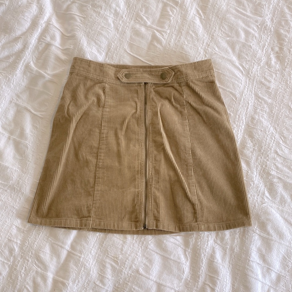 Corduroy mini skirt. Like new. TTS.